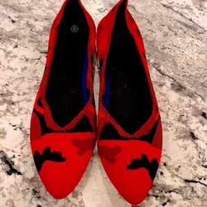 Red/black camp flats. Size 10